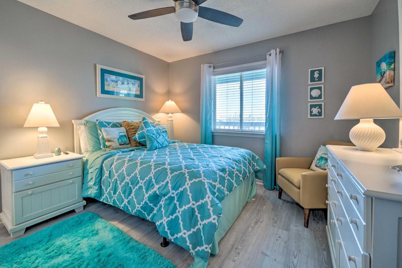 Carolina Beach Escape - Steps To The Boardwalk! Exterior photo