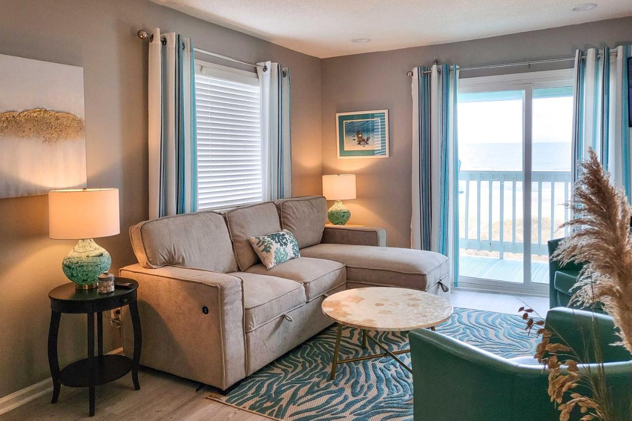 Carolina Beach Escape - Steps To The Boardwalk! Exterior photo